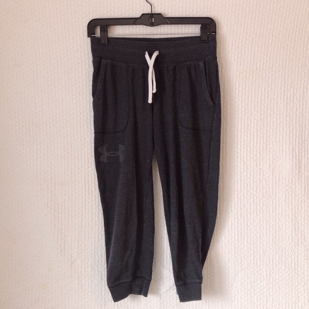 Under Armour Cropped Joggers